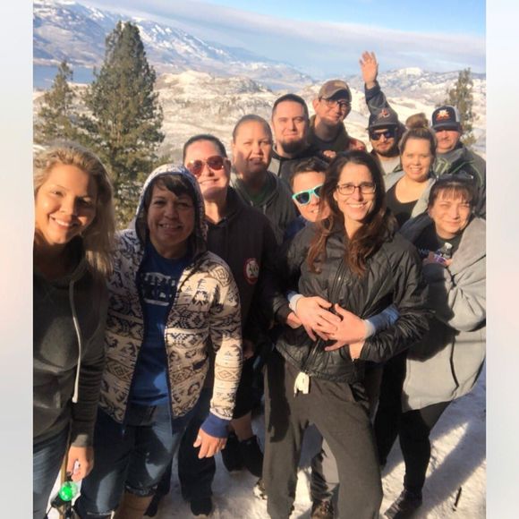 Meet your Posher, April - Picture 1 of 1